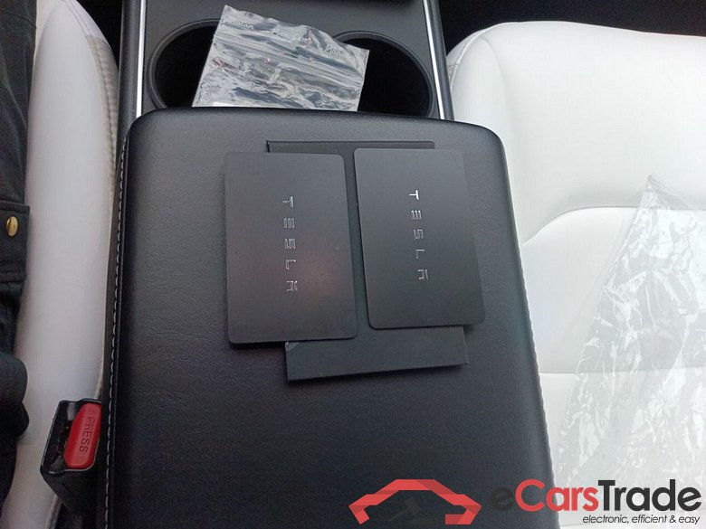 TESLA MODEL 3 65 kWh 462 Performance Dual Motor 5d #4