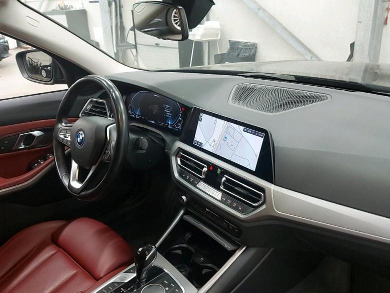 BMW 330e Plug-In Hybrid Aut. LED-Xenon LC-Pro Navi Sport-Leather KeylessGo Camera Klima PDC ... #4