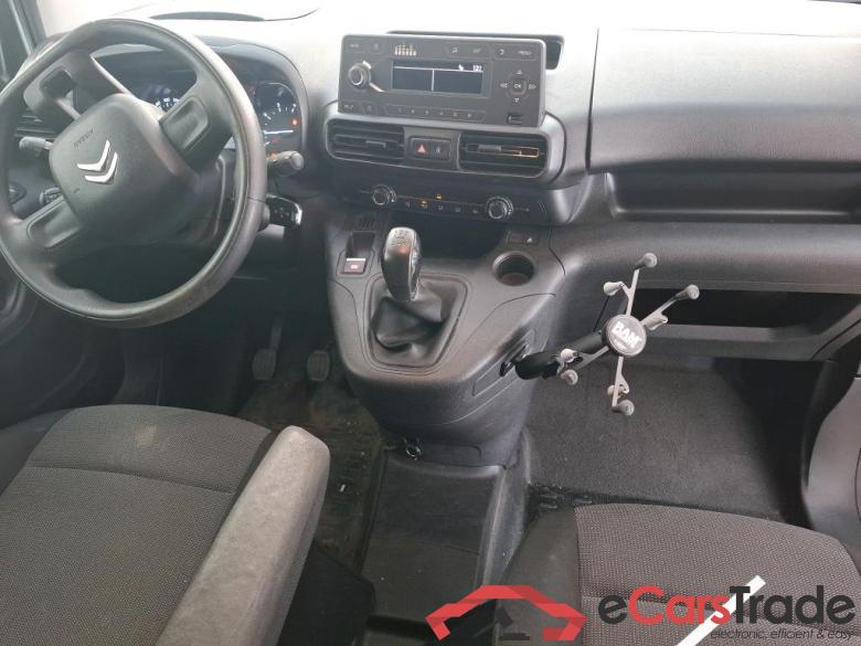 CITROEN Berlingo / 2018 / 4P / Fourgonnette M 650kg BlueHDi 75 S&S BVM Club #5 CITROEN Berlingo / 2018 / 4P / Fourgonnette M 650kg BlueHDi 75 S&S BVM Club #5