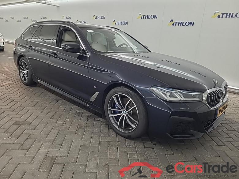 BMW 5-serie Touring 520iA Business Edition Plus 5D 135kW #2