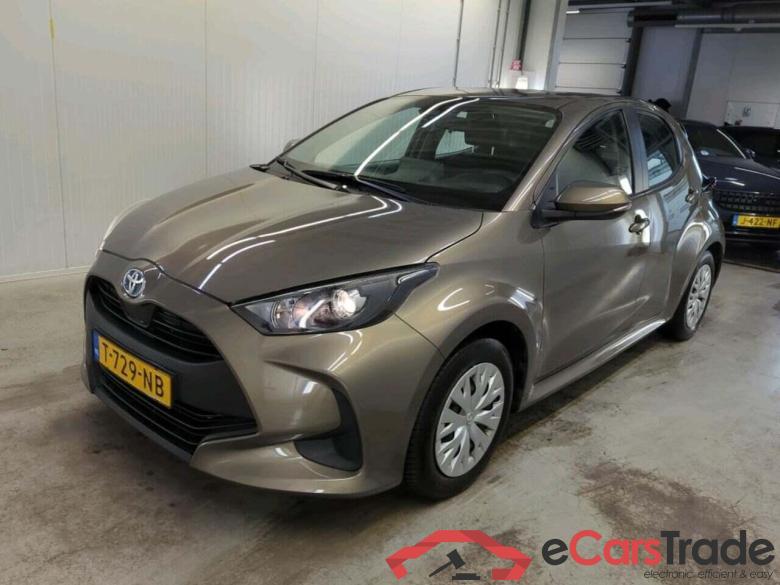 TOYOTA Yaris 1.5 Hyb. Active #1
