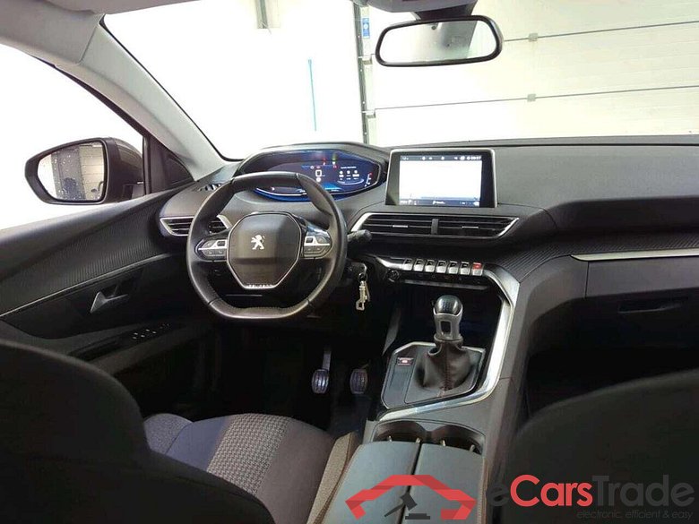 PEUGEOT 5008 1.2 PT BL. Executive #3