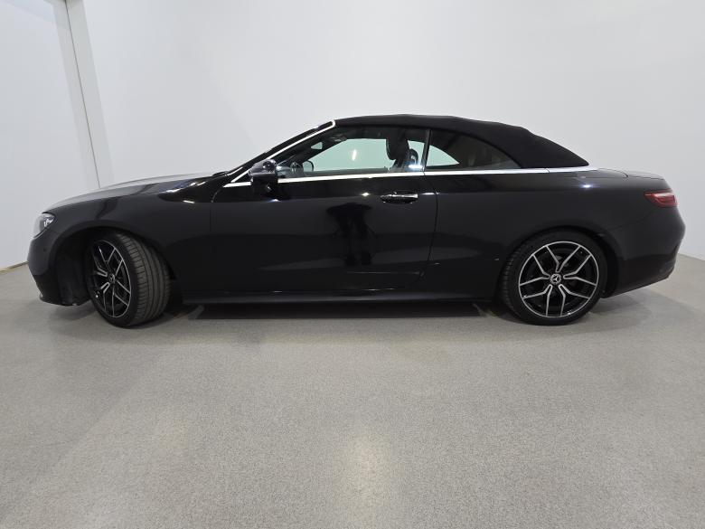 Mercedes E 220d Cabrio AMG Aut. LED-Multibeam Widescreen Ambient Navi Sport-Leather Camera 360° KeylessGo Klima PDC ... #4