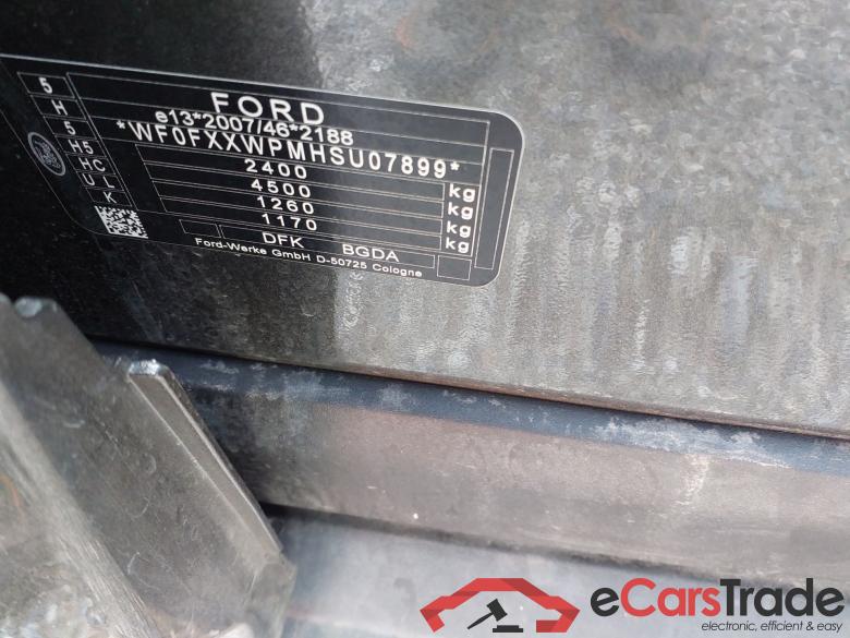 FORD Kuga 2.5 243CV Automático    St Line X (Pano) #5