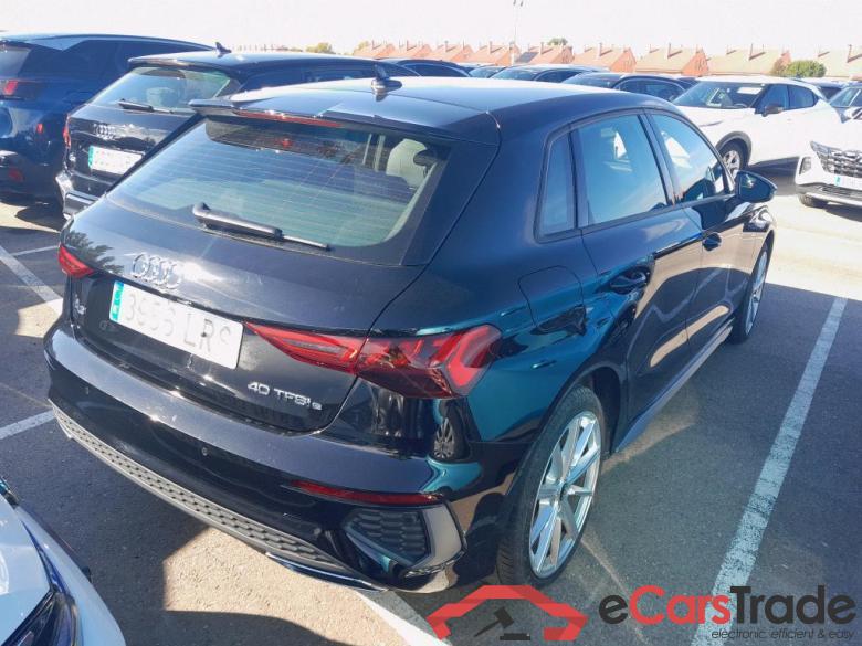 AUDI A3 / 2020 / 5P / berlina con portón Sportback S line 40 TFSI e 150kW S tron #2
