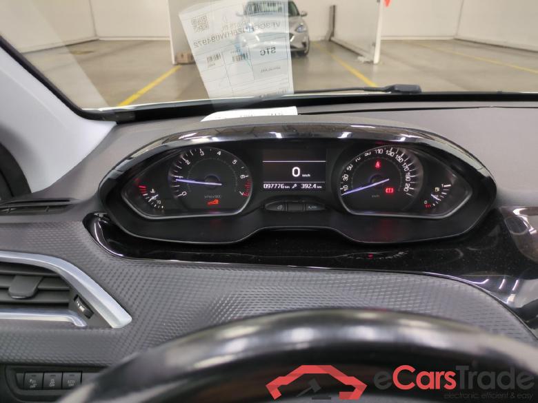 208 Allure Business 1.2 PureTech 110CV BVM5 E6 #6