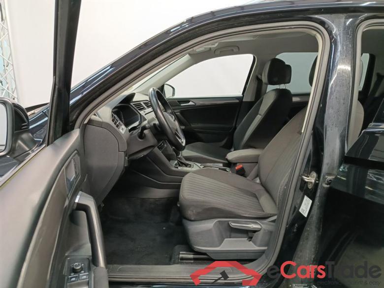 Volkswagen Tiguan Allspace 2.0 TDI DSG Life Business 5d #3