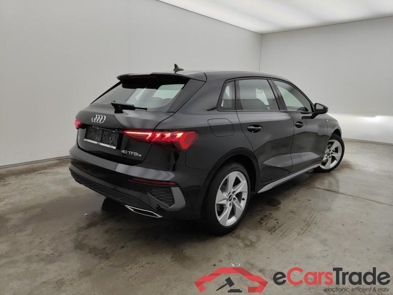 Audi A3 Sportback 1.4 40 TFSI e S Line 5d #2