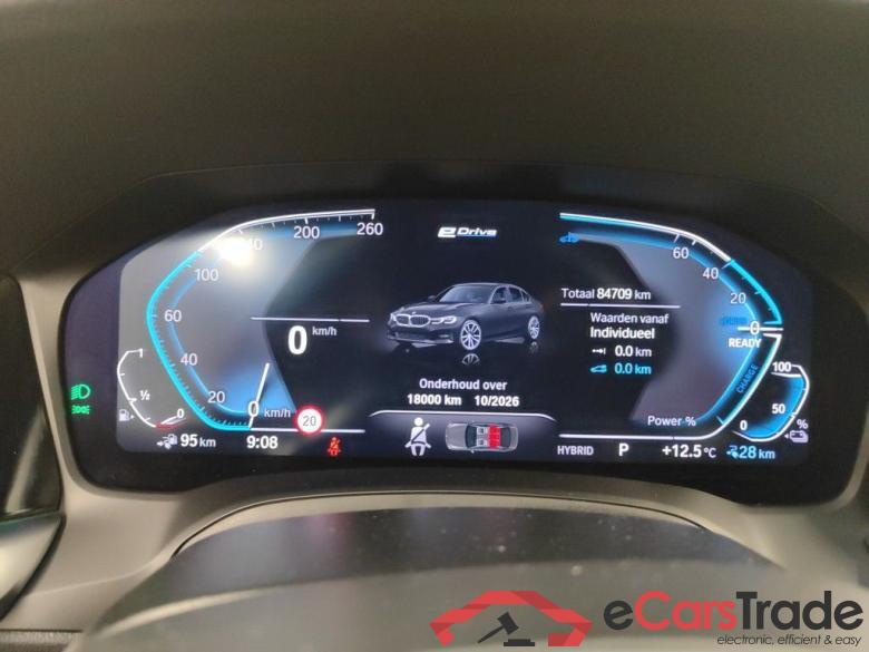 BMW 3 Reeks Berline 320e (150 kW) 4d #6