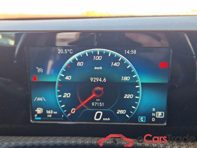 MERCEDES-BENZ CLASSE A / 2018 / 5P / BERLINA A 180 D AUTOMATIC BUSINESS EXTRA #4