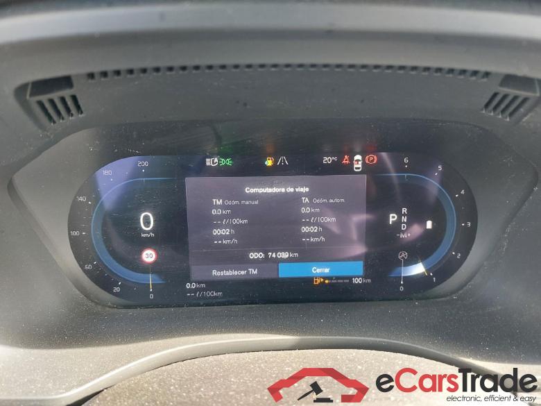 VOLVO XC60 / 2017 / 5P / todoterreno 2.0 B4 D Momentum Pro Auto #4