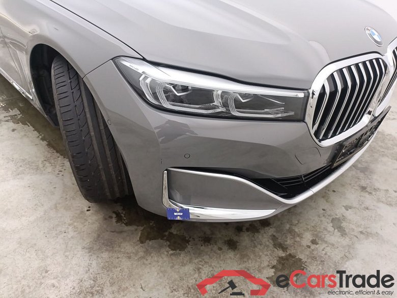BMW 7 - 2019 745eAL 286 Long Plug-In Hybrid (EU6d-TEMP) 4d Auto