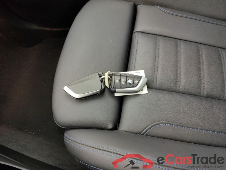 BMW IX3 - 2022 74 kWh 286 iX3 5d #4