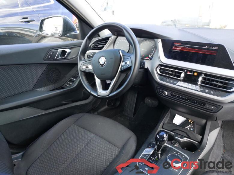 BMW Serie 1 / 2019 / 5P / berlina con portón 118i #3