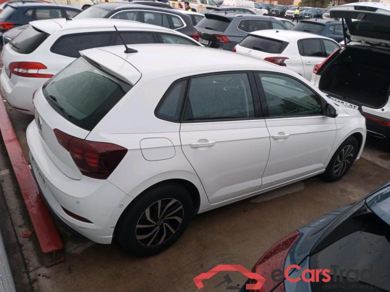 VOLKSWAGEN Polo / 2021 / 5P / berlina con portón Life 1.0 TSI 70kW (95CV) #2