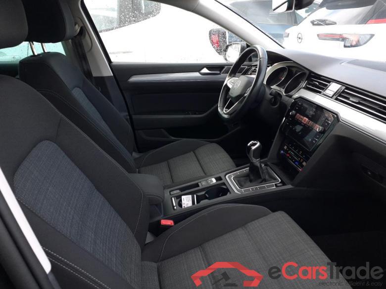 VOLKSWAGEN Passat / 2019 / 5P / familiar Variant Executive 2.0 TDI 110kW (150CV) #6