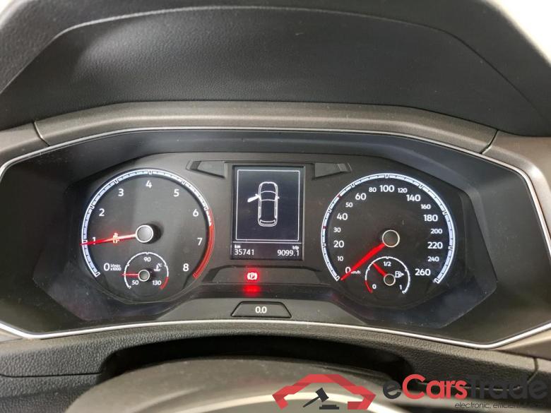 VOLKSWAGEN T-Roc / 2017 / 5P / SUV 1.0 TSI 110 LOUNGE BUSINESS #6