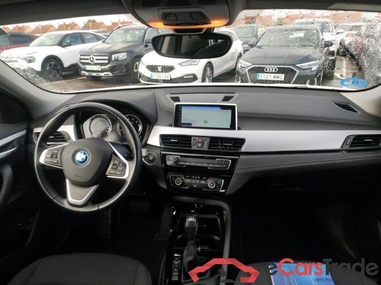 BMW X2 / 2017 / 5P / todoterreno xDrive25e Auto #3