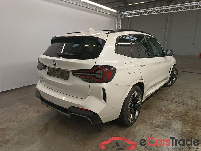 BMW iX3 iX3 5d #2