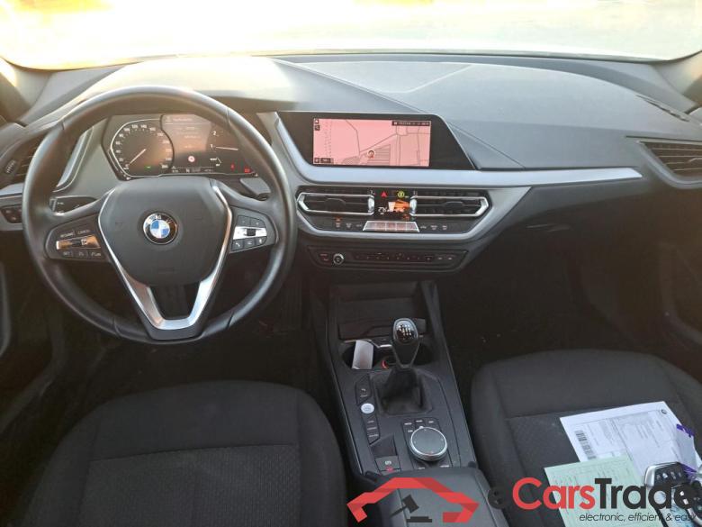 BMW Serie 1 / 2019 / 5P / berlina con portón 118i #3