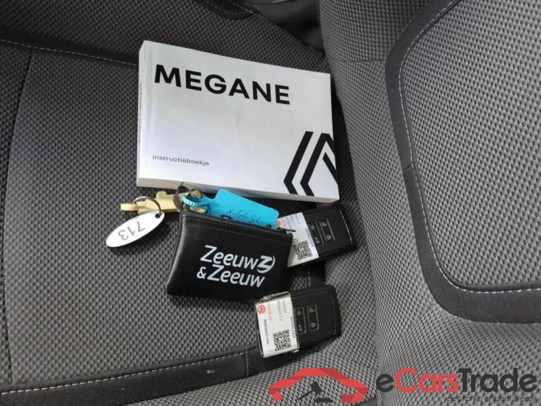 RENAULT Mégane Estate 1.3 TCe140 Equilibre #4