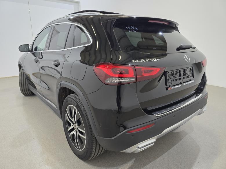 Mercedes GLA 250e Plug-In Hybrid Aut. Pano LED-Xenon Widescreen Navi 1/2 Sport-Leather KeylessGo Camera Klima PDC ... #6