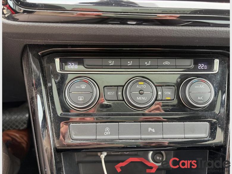 VOLKSWAGEN Touran Touran Highline 1.5 TSI 110 kW (150 ch) 7 vitesses DSG #4