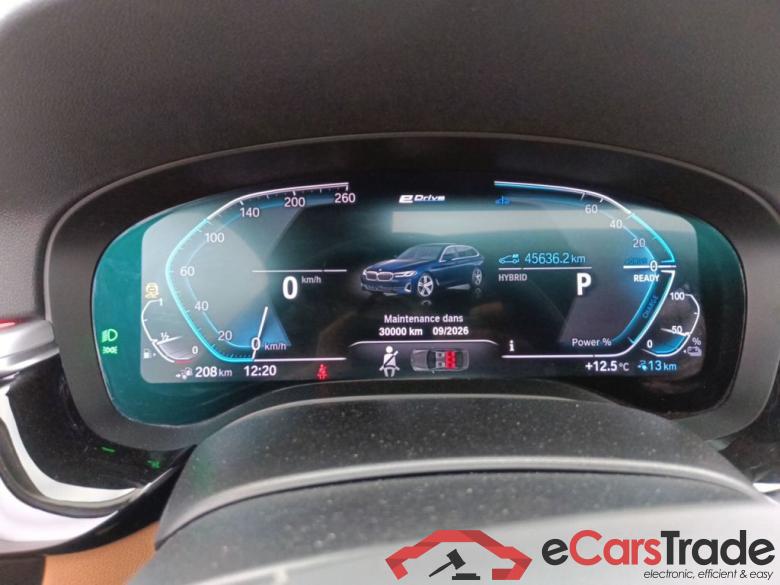 BMW 5 TOURING - 2020 530eXA 184hp PHEV 5d #4