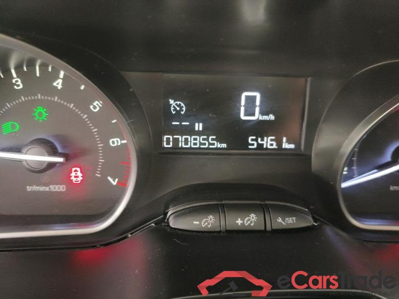 208 Affaire Premium Pack 1.2 80CV BVM5 E6dT #6