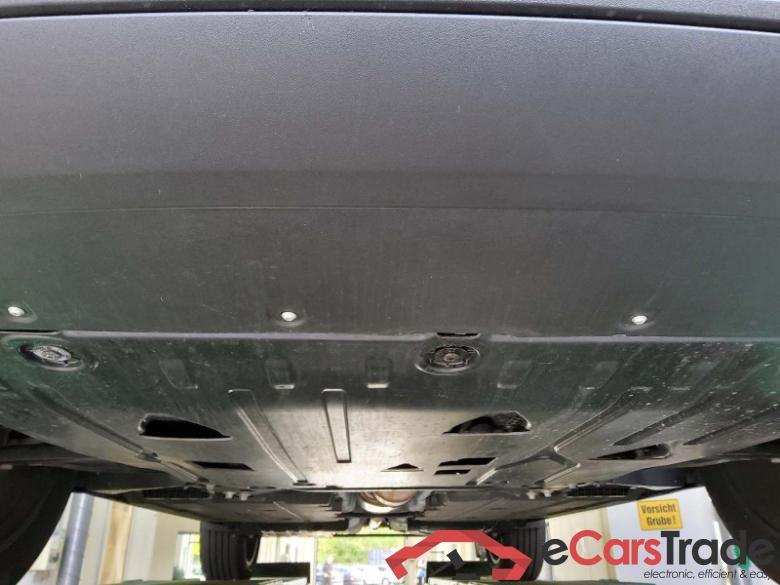 Volvo XC40 (2017->) DE - SUV5 B4 2WD EU6d, Plus Dark (EURO 6d), (Facelift) 2022 - 2024 #5