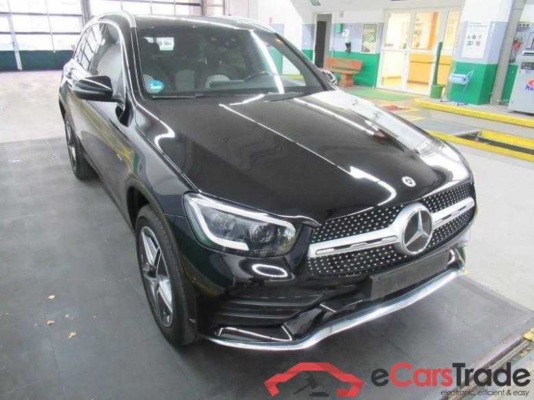 Mercedes-Benz GLC (BM 253)(06.2015->) DE - SUV5 GLC 300 e EU6d, e AMG Line 4Matic (EURO 6d), (Facelift) 2020 - 2022 #2