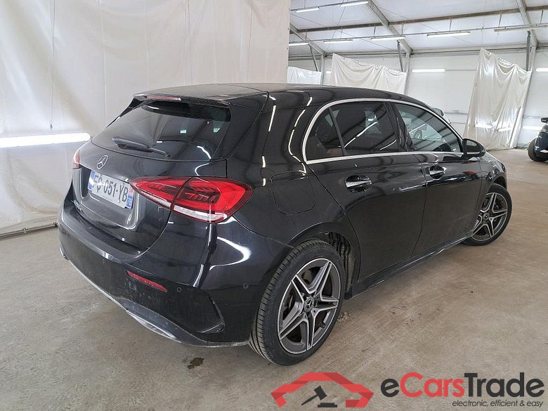 MERCEDES-BENZ Classe A Compact / 2018 / 5P / Berline A 250 e AMG Line 8G-DCT #3