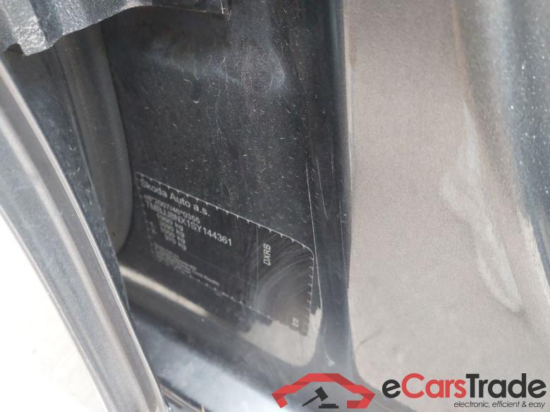 SKODA Octavia 2.0 TDI 110 kW (150CV) DSG 7 vel Automático Combi Design (Pano) #5