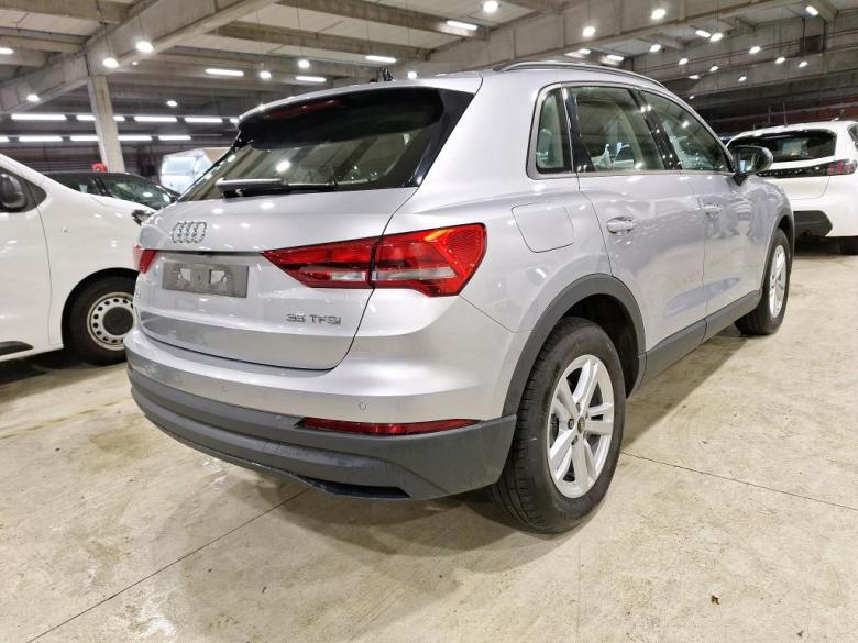 Audi Q3 1.5 35 TFSI Pano LED Virtual ACC Navi KeylessGo Camera Klima PDC ... #3