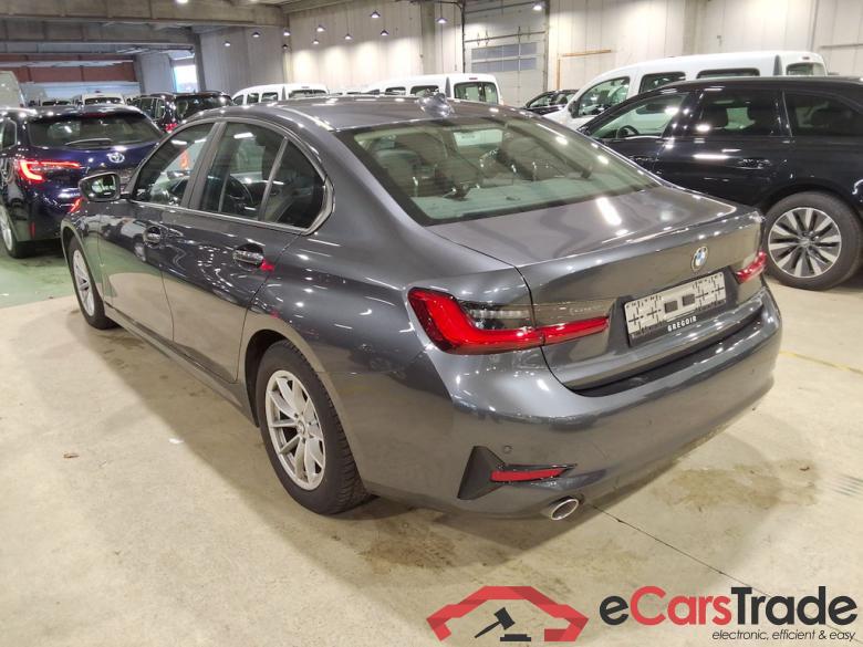 BMW 3 DIESEL - 2019 318 dA AdBlue #2