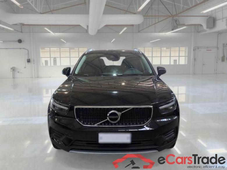 VOLVO XC40 / 2017 / 5P / SUV T3 AUTOMATICO MOMENTUM PRO MY22 #6