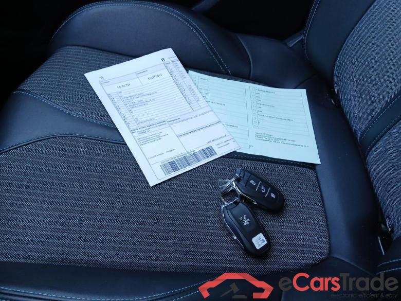 PEUGEOT 3008 Hybrid / 2020 / 5P / todoterreno 225 e-EAT8 Allure (AC2) #5