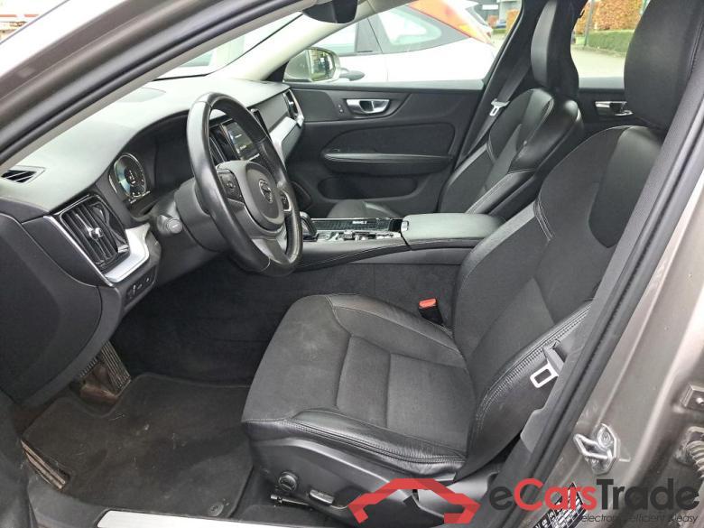 VOLVO V60 2.0 T6 PHEV 4WD GEARTRONIC MOMENTUM PRO #5