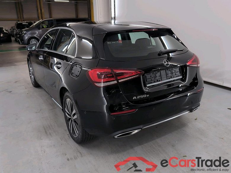 MERCEDES-BENZ A-Klasse 1.3 A 250 E DCT BUSINESS SOLUTION #3