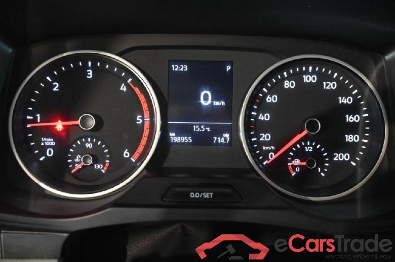 Crafter Kasten Kasten 35 mittellang Hochdach 4MOTION 2.0 TDI 130KW MT6 E6dT #6