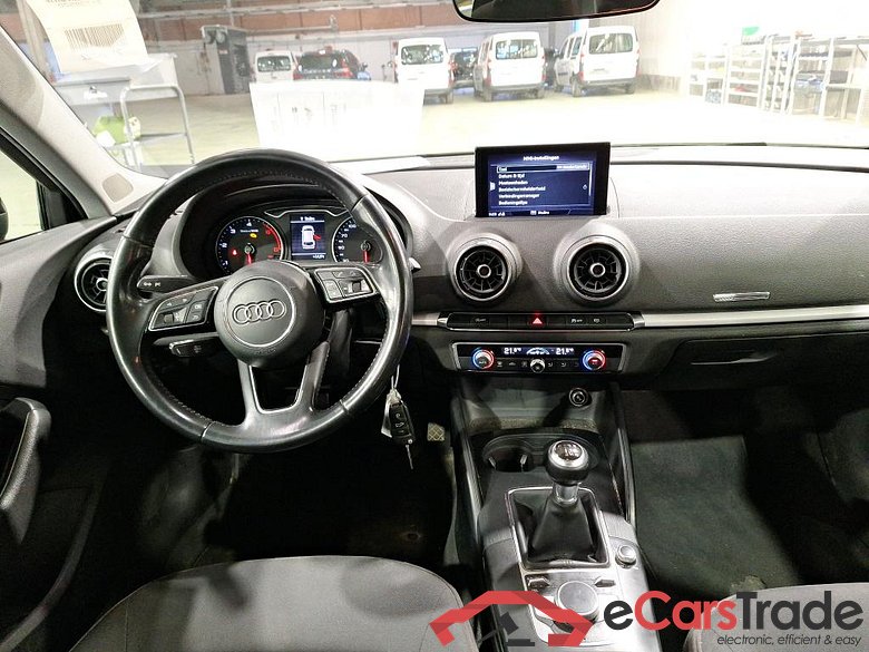 Audi A3 Sportback 1.6 30 TDi LED-Xenon Navi Klima PDC ... #6