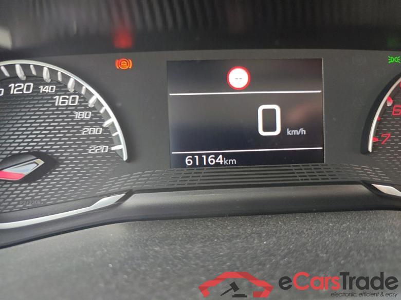 PEUGEOT 208 / 2019 / 5P / berlina con portón BlueHDi 73kW (100CV) Active Pack (AC) #5