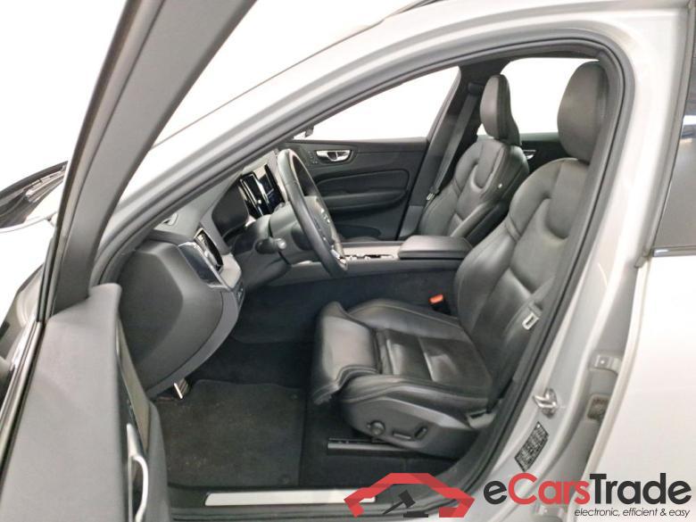 VOLVO XC60 2.0 T6 PHEV R-DESIGN AUTO 4WD #5