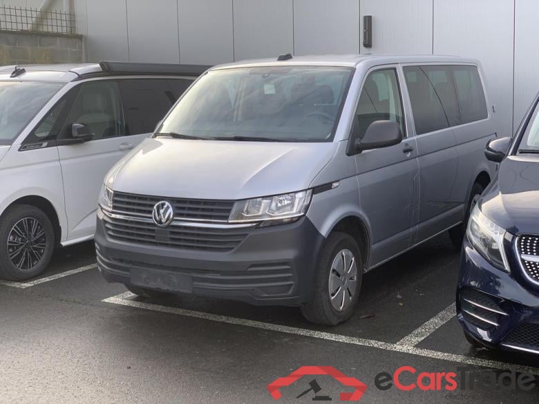 VOLKSWAGEN Transporter T6.1 1000 Combi Swb Transporter 2.0 TDi SCR BMT DSG (EU6d-TEMP)