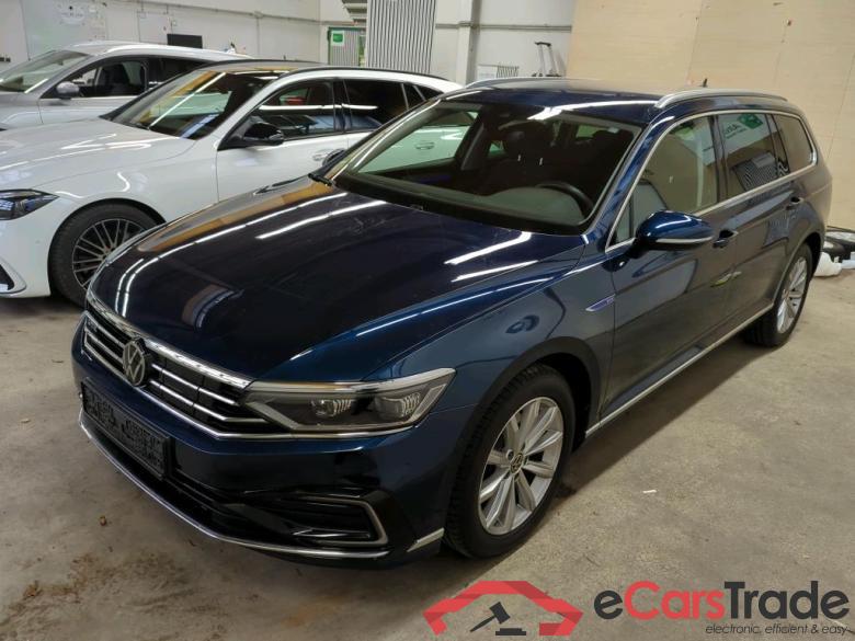 Passat Variant GTE 1.4 TSI 160KW AT6 E6d #1