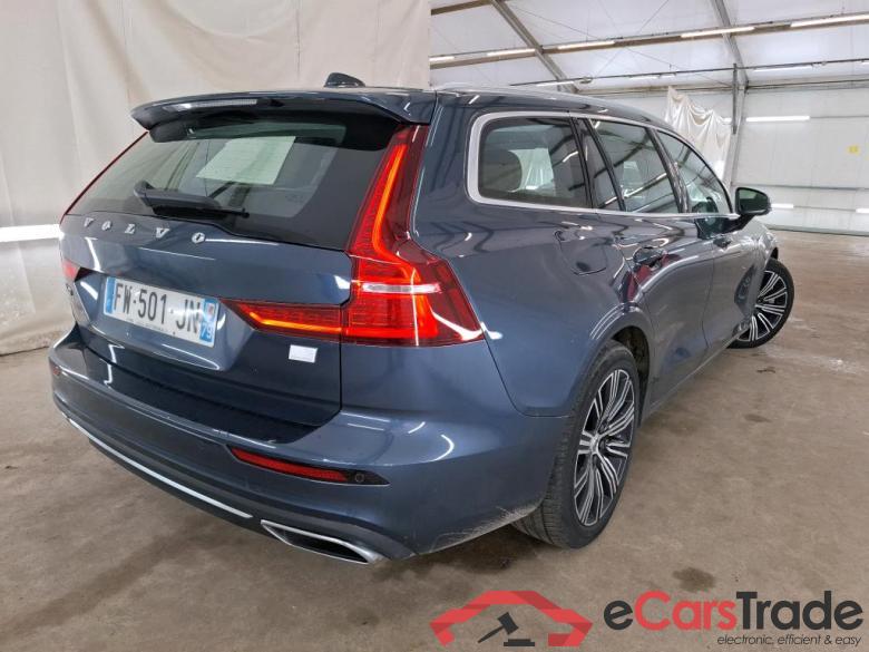 VOLVO V60 / 2018 / 5P / Break Recharge T6 340 GT 8 Business Executive #3