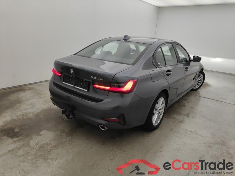 BMW 3 Reeks Berline 330e (135 kW) 4d #2