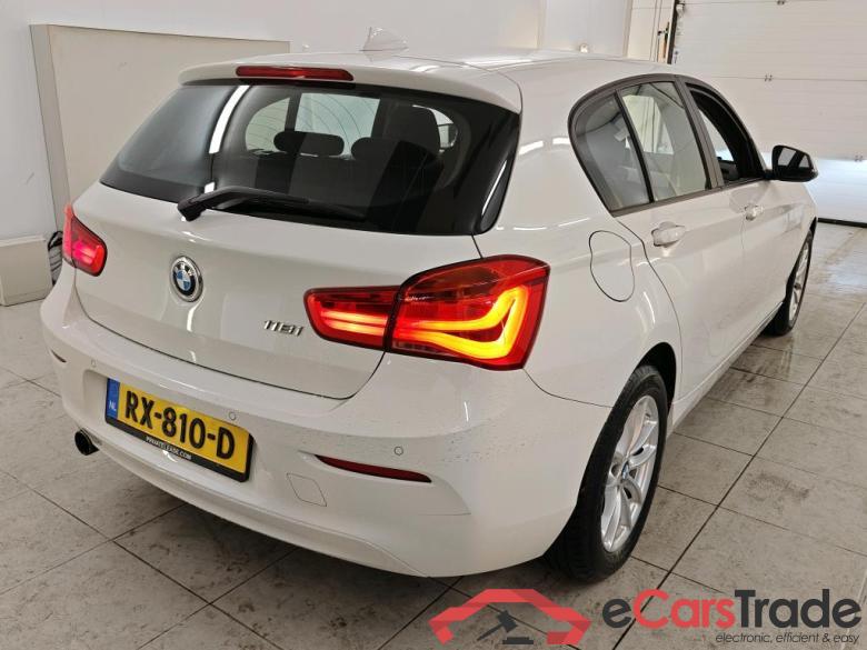 BMW 1 Serie 118iA Steptronic Executive 5d #2