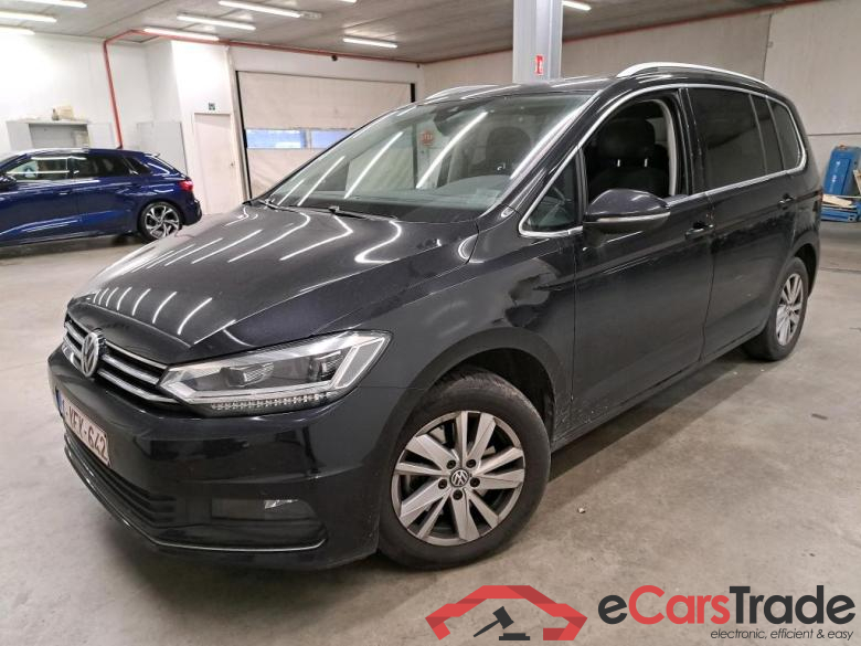 VOLKSWAGEN - VW  TOURAN TSi 150PK Highline Pack Business Plus & Nav Discover Media & PDC * PE£TROL *