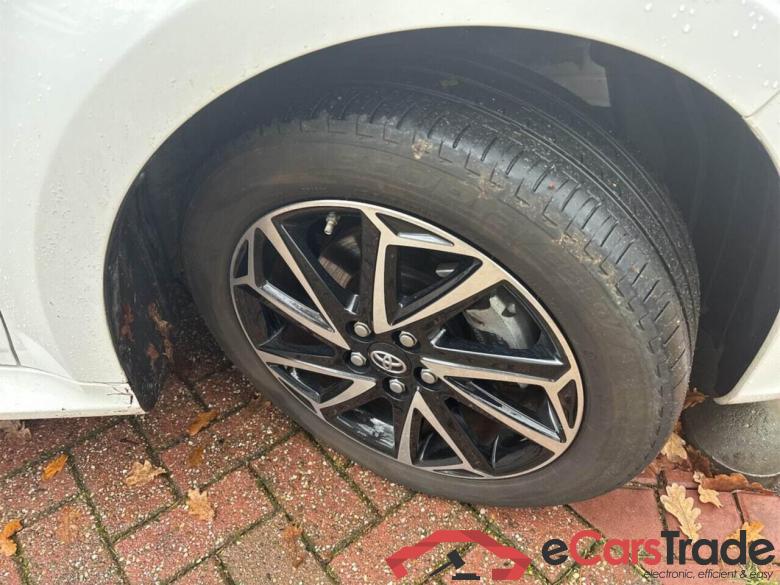 TOYOTA YARIS 1.5 Hybrid TeamNL #2